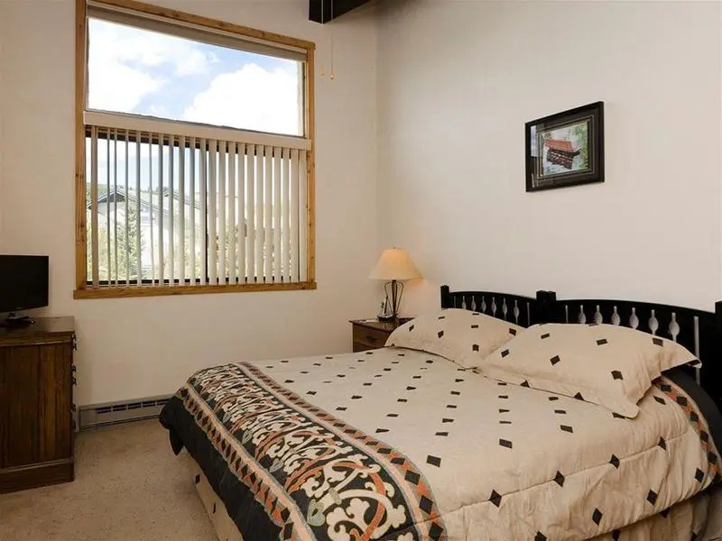 Storm Meadows Club B Condominiums - 420