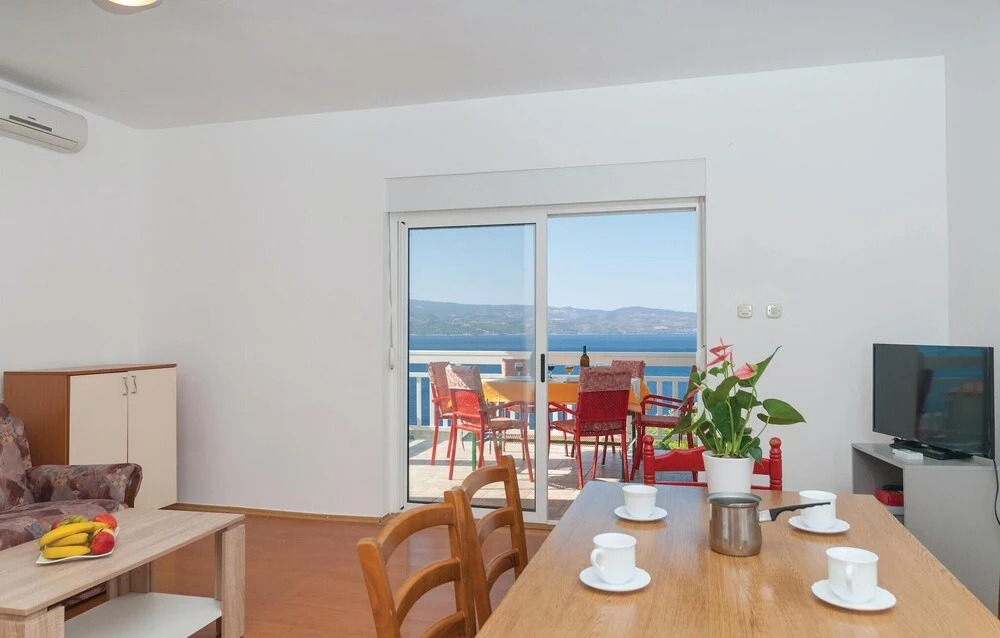 Nice Home in Stanici With Wifi and 2 Bedrooms