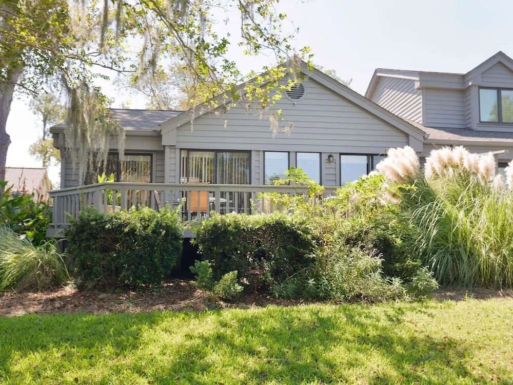 New Listing! Lake Forest Villa W/ Pool, Near Beach Villa