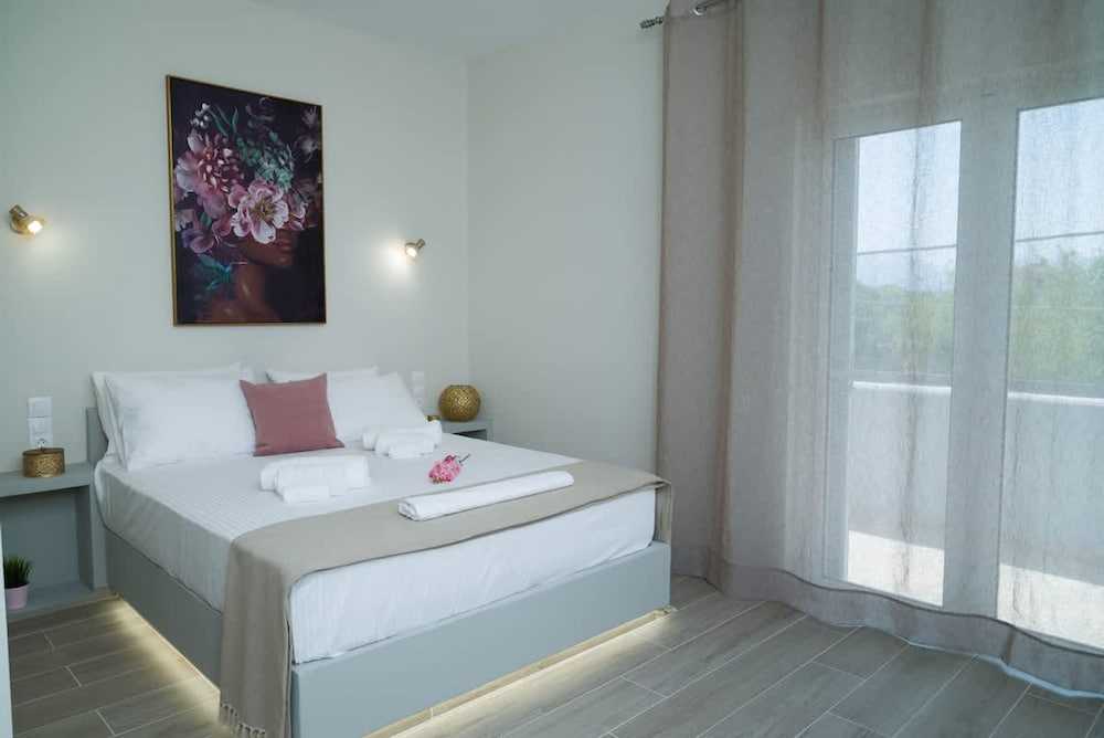 Diana s House 4 - Gytheio Sandy Beach Haven