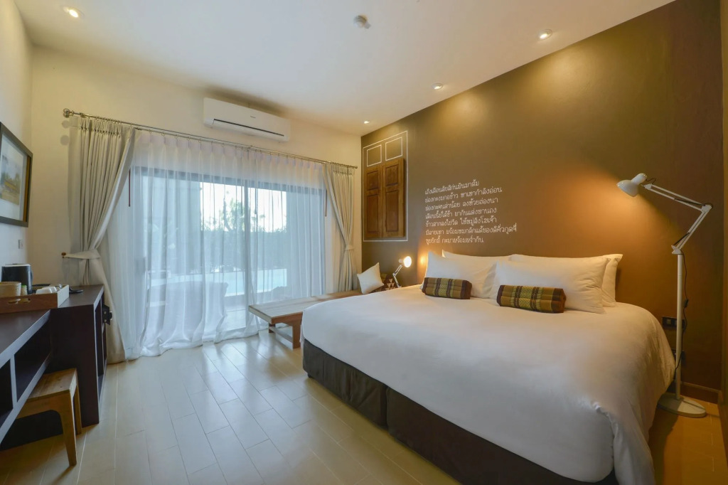 Brown House Hotel