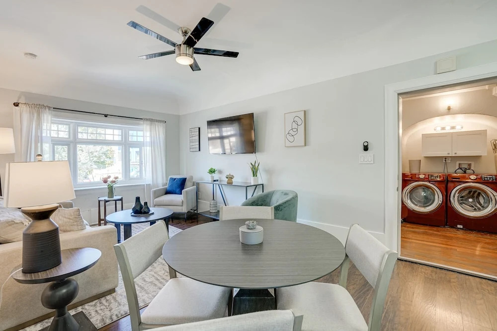 Oakland Vacation Rental ~ 10 Mi to San Francisco!