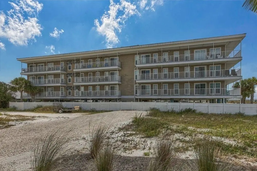 Surfside 8