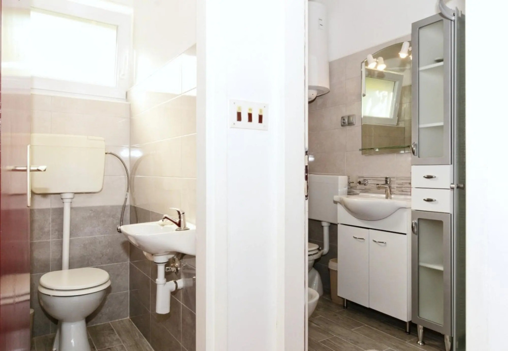 Apartments Snjeza