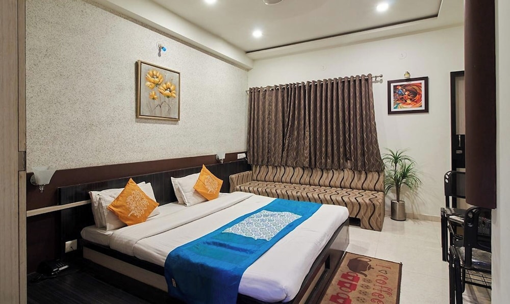 Hotel Crown