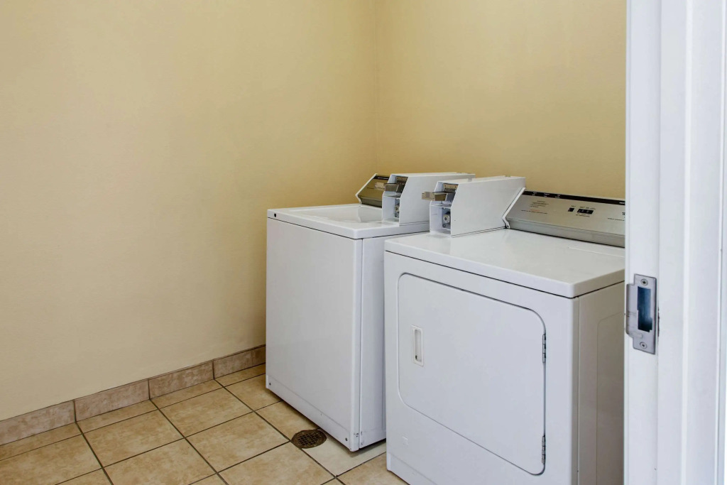 Sleep Inn & Suites Bakersfield North