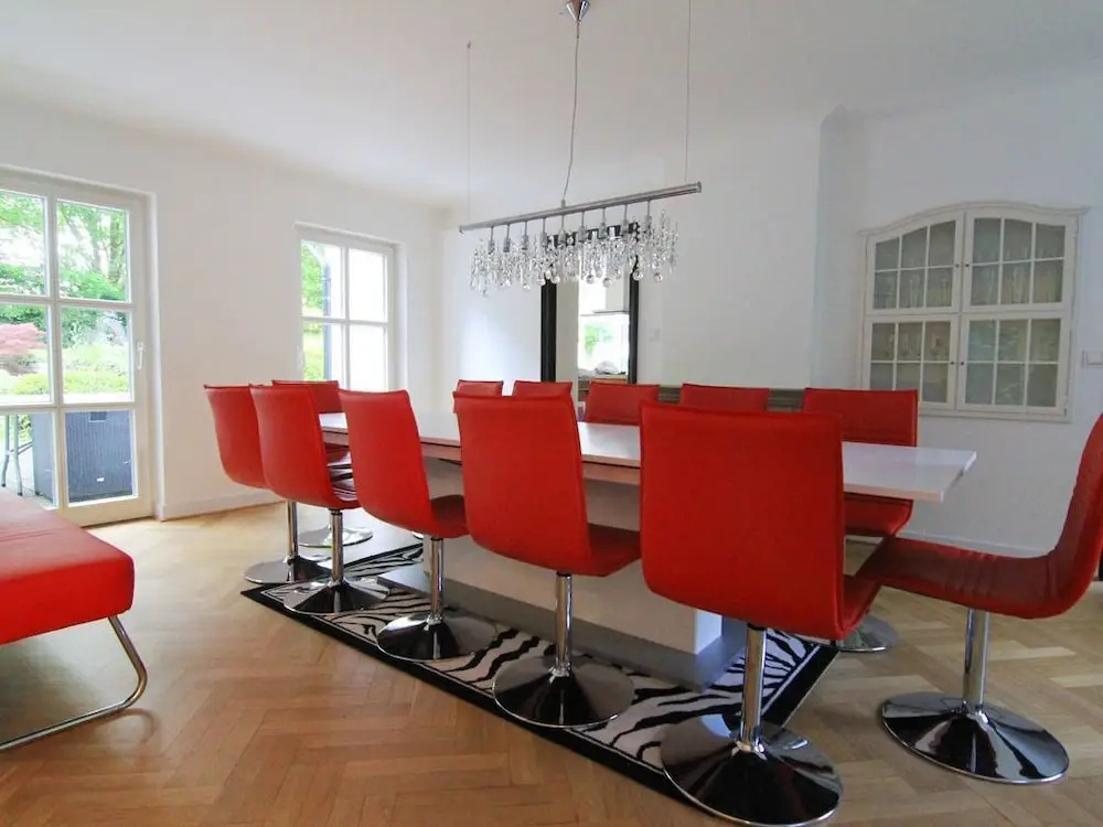Luxus Ferienhaus Villa EMG Emsdetten nah Münster, Osnabrück, Rheine für Familien Gruppen bis 17 Personen, Pool, Whirlpool, Garten, Kamin, 6SZ