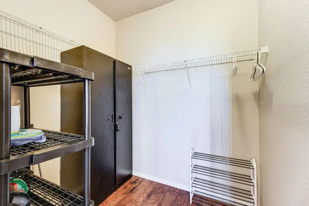 Walk to Papago Park: Central Phoenix Condo