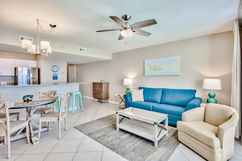 Pelican Beach Resort - Destin Condo Getaways by CLs
