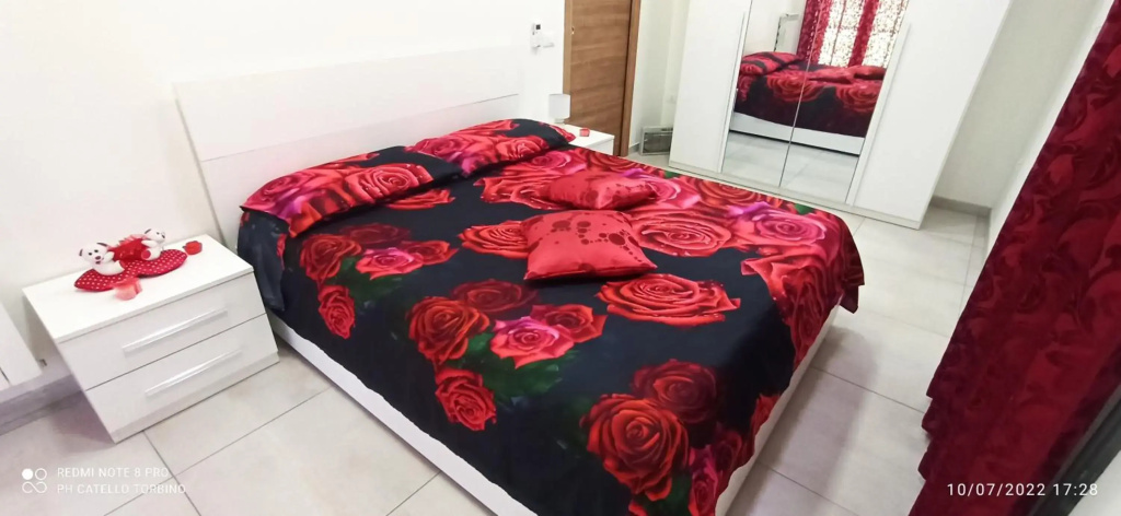La Villa degli Dei - Parcheggio Privato, Aria Condizionata, Smart TV con Netflix, Giardino con Divanetti, Amaca e Altalena, Navetta per Aereoporto, Treno, Spiaggia