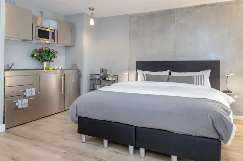 City Loft 008 "Strandnahes 1 Zimmer Appartement in der Innenstadt" mit Balkon