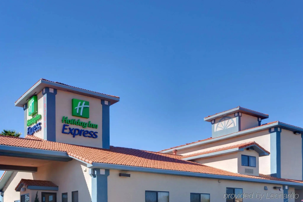 Vagabond Inn Executive