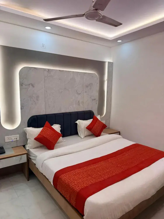 Hotel Amba Deluxe- Managed by Hotel Sidhartha