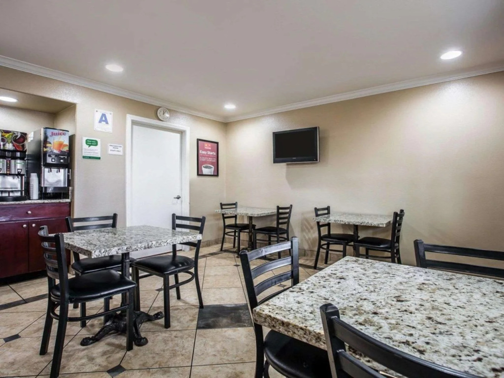 Motel 6 Carlsbad, CA - North Near Legoland