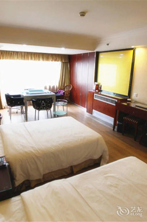 Wuhan Sunshine 128 Hotel