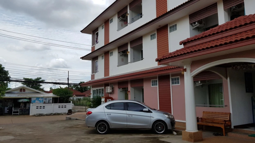 OYO 75399 Choktipparat Place