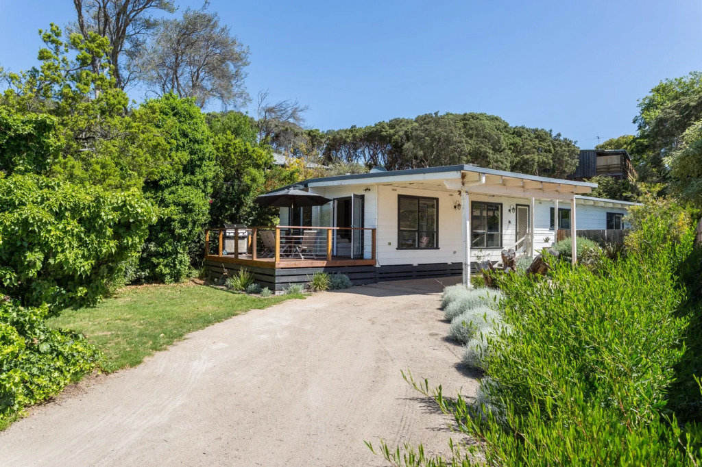 Blairgowrie Bella - light filled home with great deck