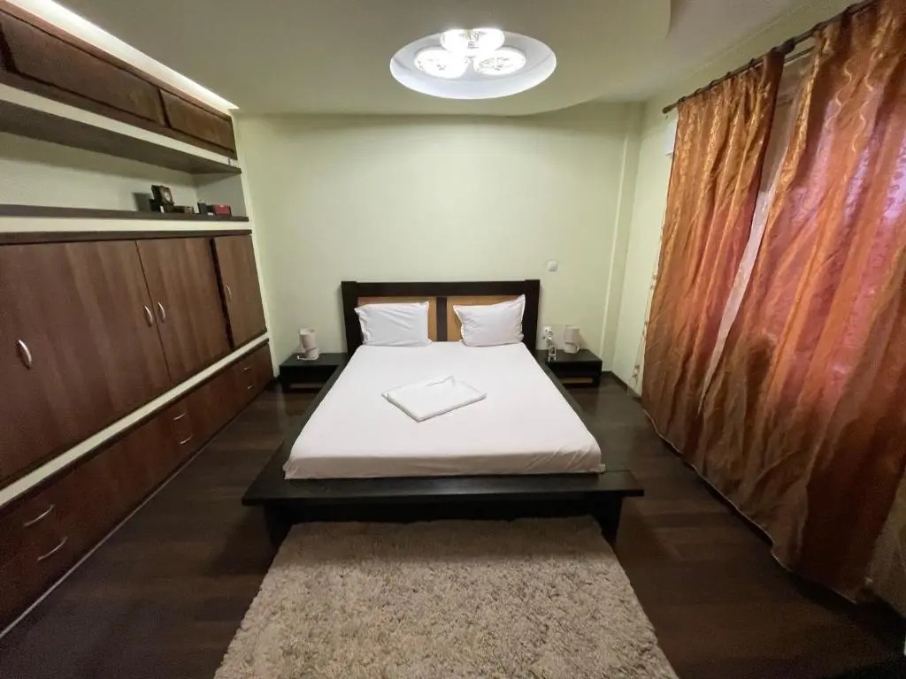 Ultracentral Lozonschi 2 rooms apartment