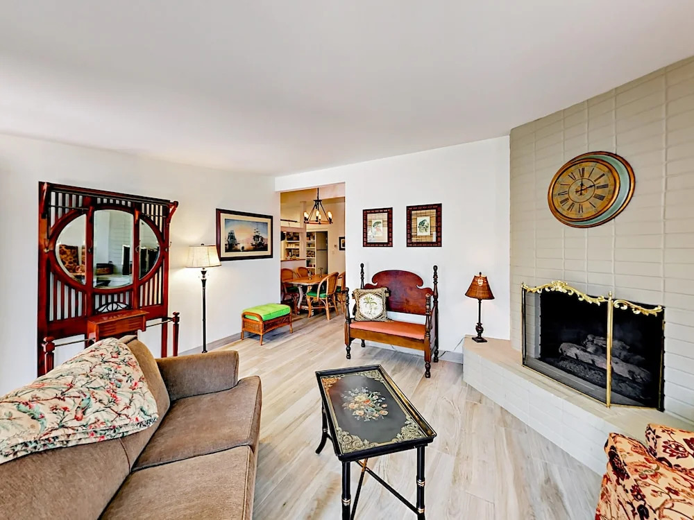 1031 Bangor Lane Bungalow - 3 Br cabin by RedAwning