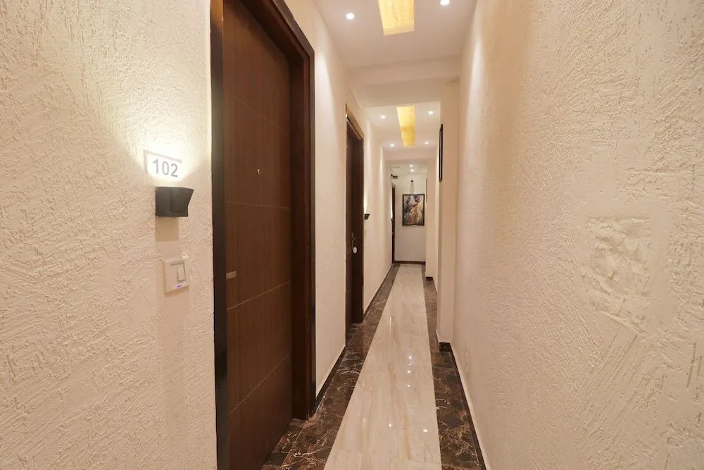 OYO 45940 Grand Imperial