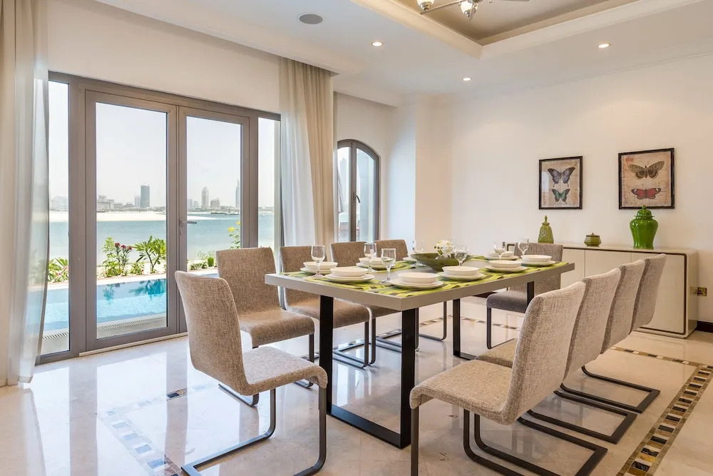 4 Bedroom Garden Villa at Frond O by Deluxe Holiday Homes