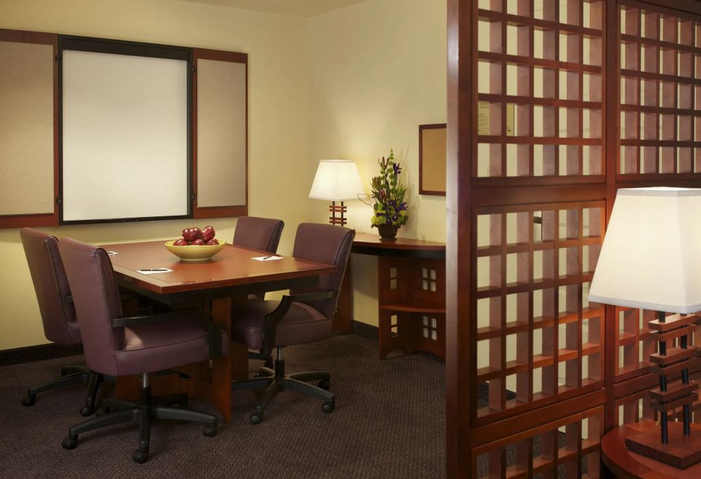 Larkspur Landing Extended Stay Suites Renton