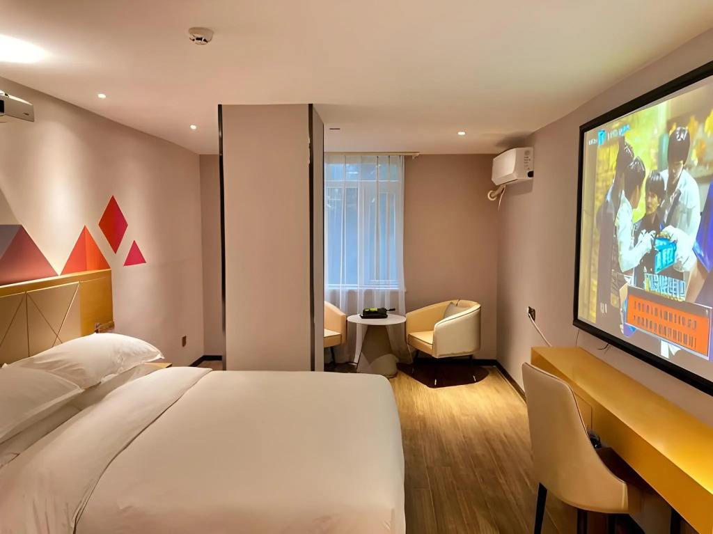 Borrman Hotel (Guangzhou Shisanhang Ximenkou Metro Station)