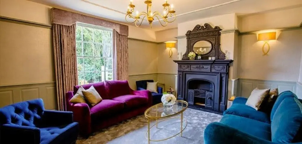 Vaulty Manor