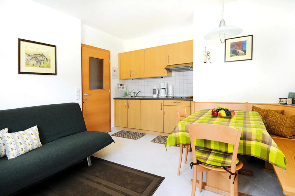 in Schlanders with 1 bedrooms and 1 bathrooms