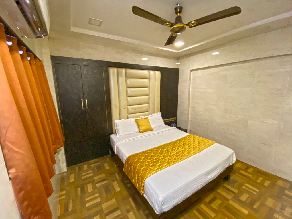 Hotel Karishma Dadar