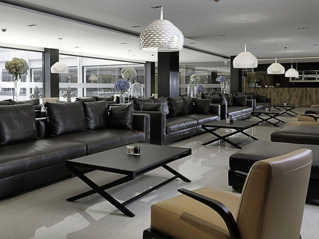 S Ratchada Leisure Hotel