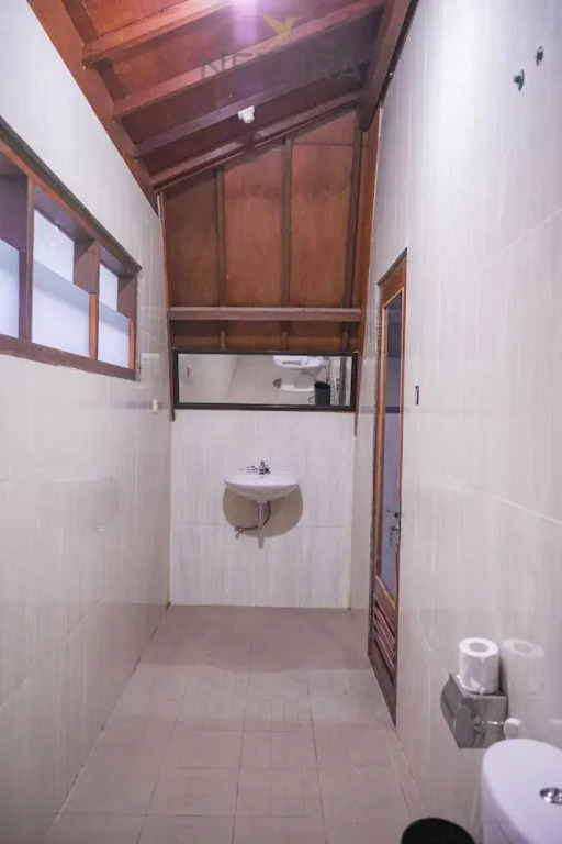 Jambu Klutuk Resort