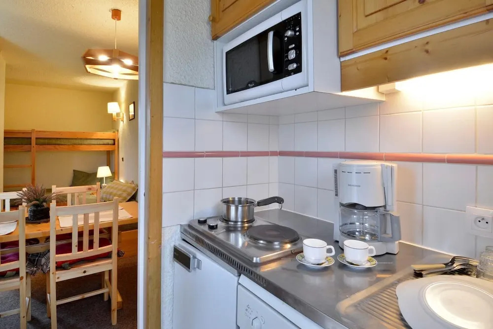 Belle Plagne Divisible Studio on the Slopes for 4 People of 28 mÂ² Ay40