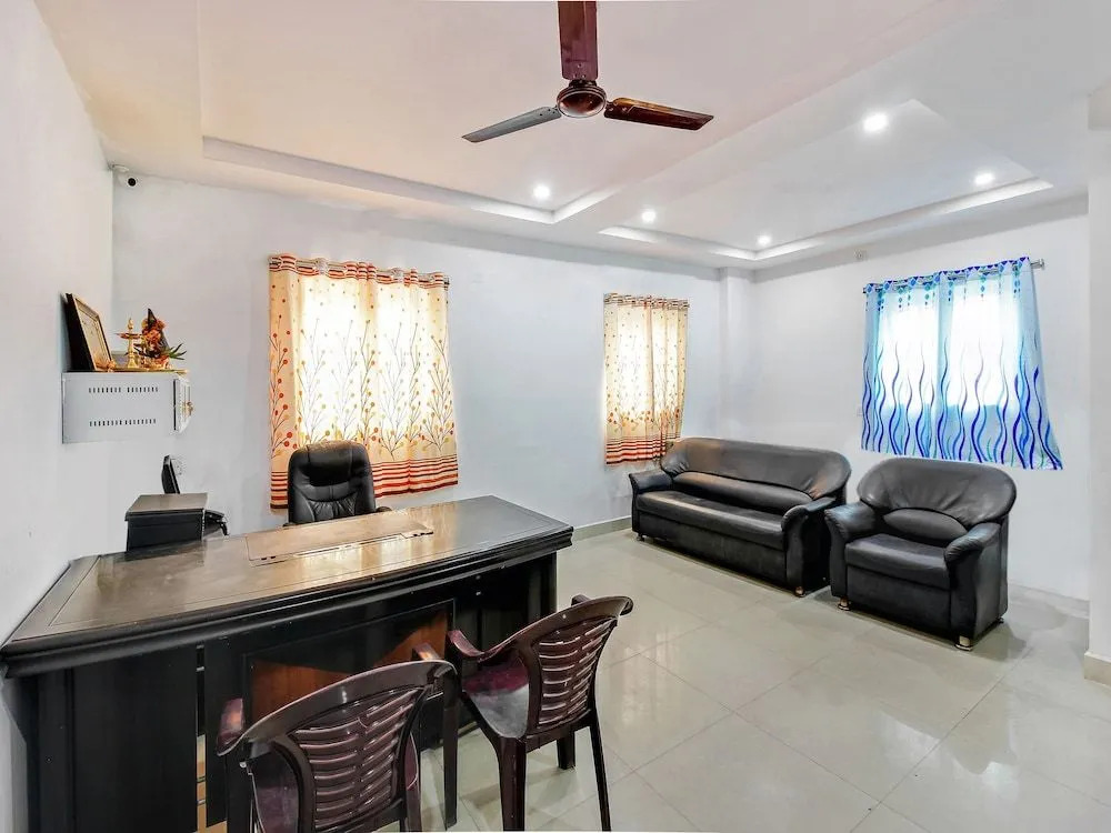 Super Hotel O Golden Hive Madhapur Near Shilparamam