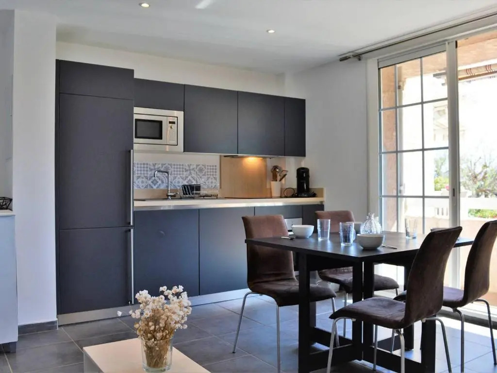 Appartement Bormes-les-Mimosas, 2 pièces, 4 personnes - FR-1-251-395