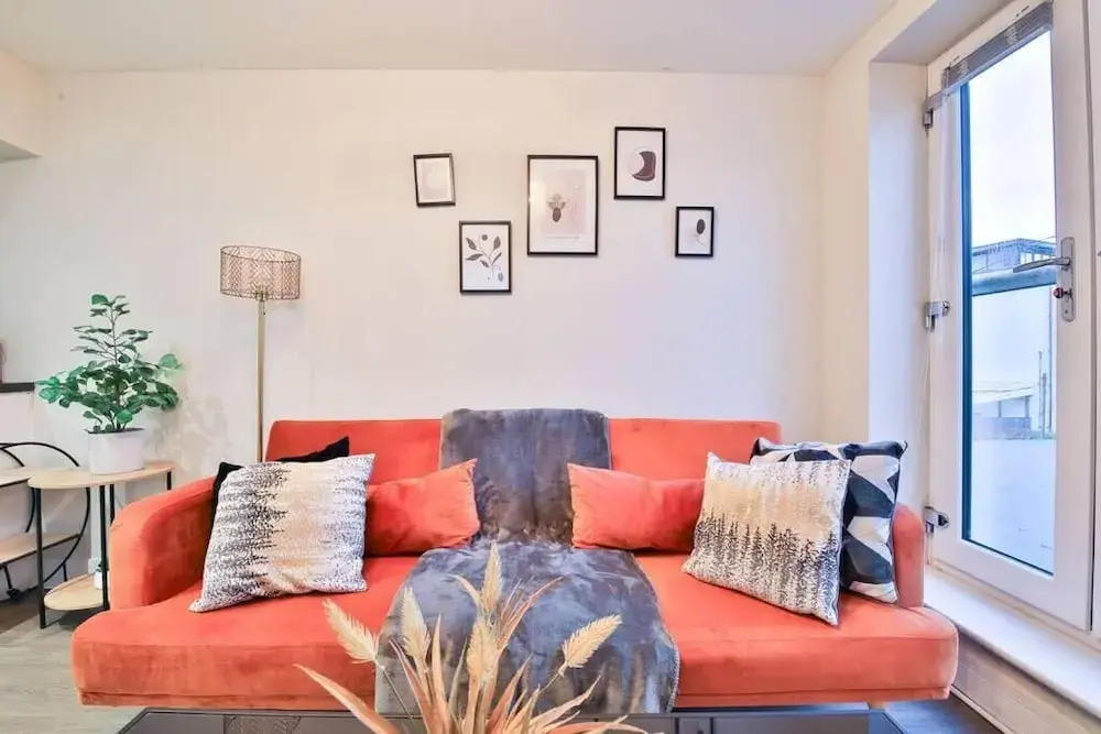 Whitchurch Place 2 Bed Flat in Cardiff