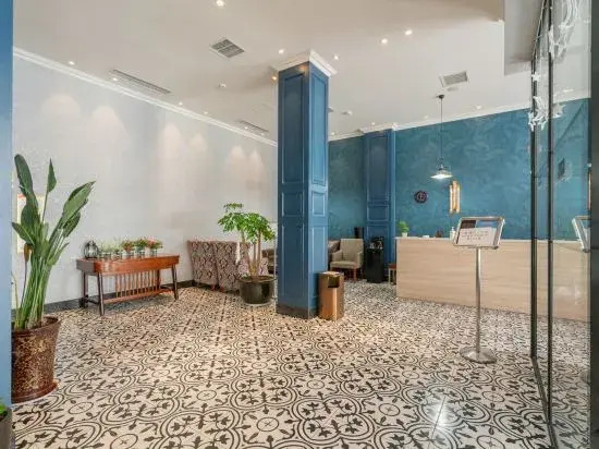 Yujing Saussurea French Style Hotel