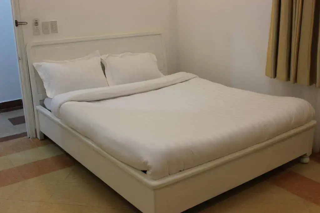 Pho Lanh Hotel