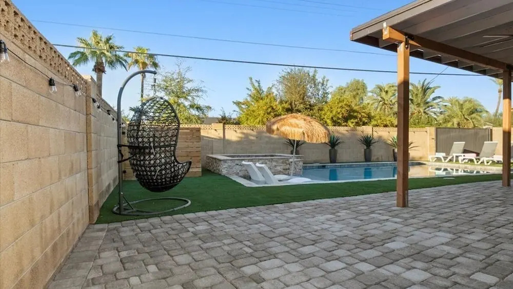 Just Listed! Old Town Paradise W/htd Pool & Spa!