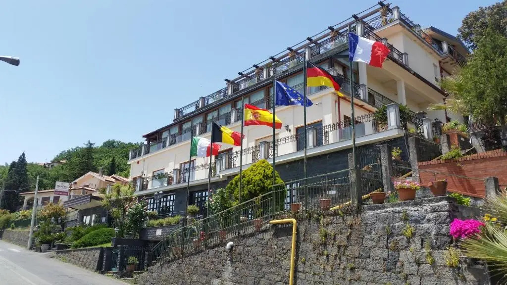 Hotel Primavera DellEtna
