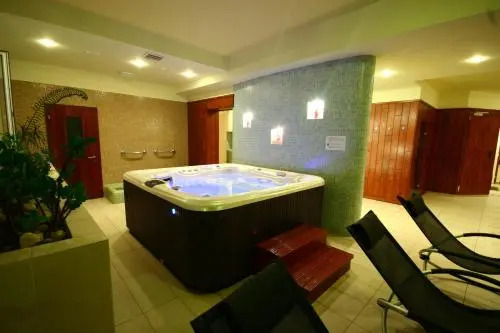 Tópart Hotel
