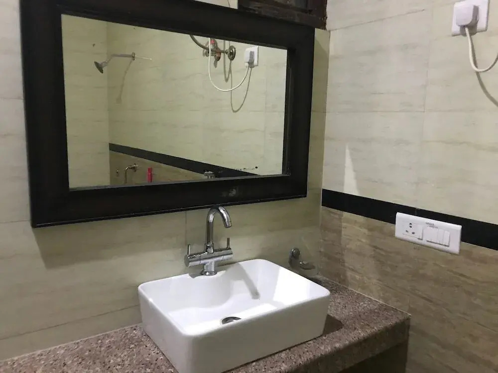 Hotel Akash Ganga by OYO Rooms