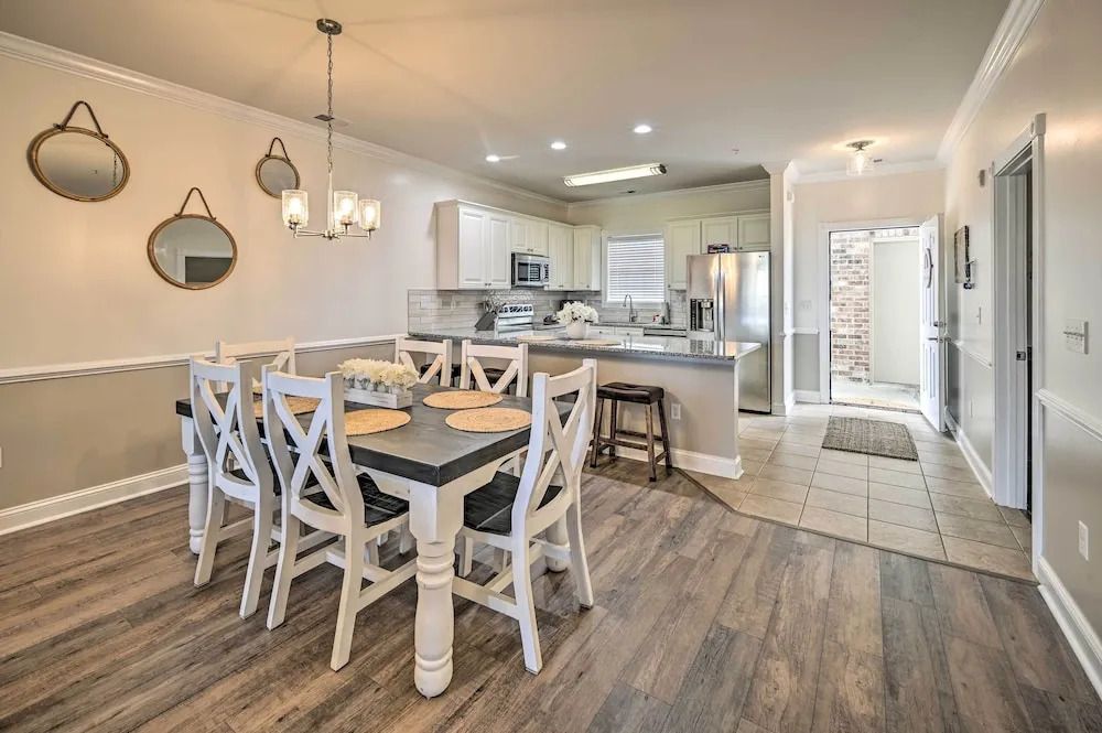 Magnolia Pointe Two-bedroom Apartment 402-4833