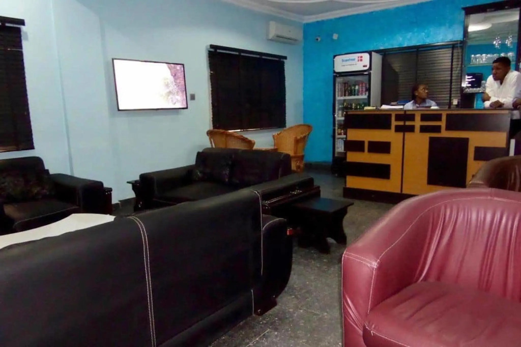 Blue Seasons Hotel & Suites