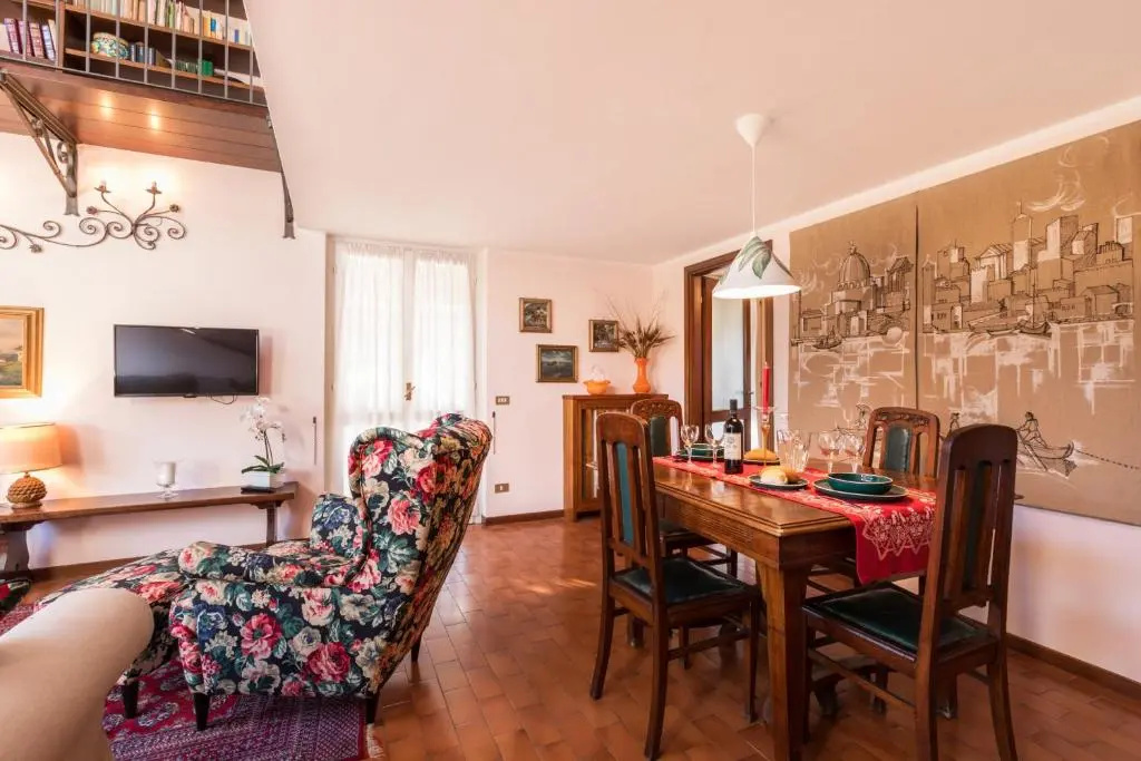 Maison Jaune by Wonderful Italy