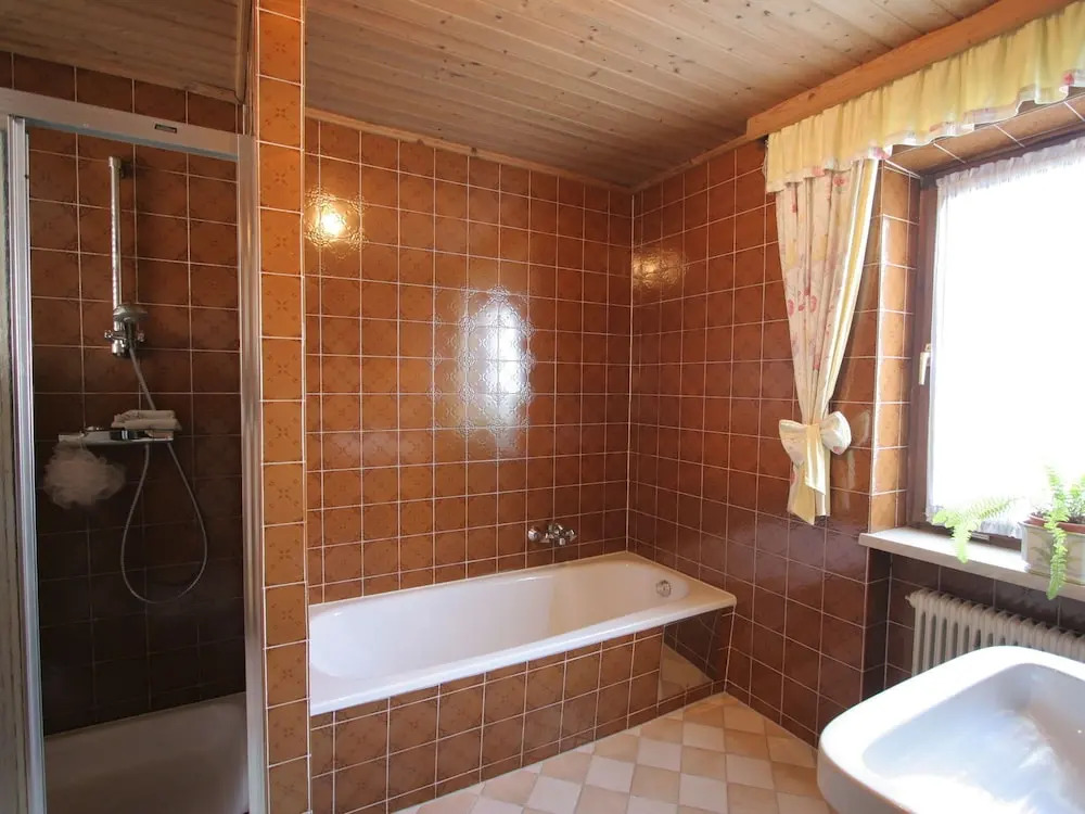 Spacious Apartment in Hollersbach im Pinzgau near Ski Area