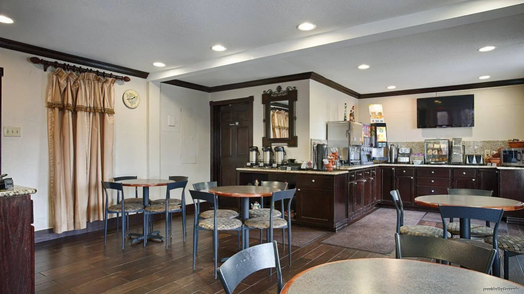 Quality Inn & Suites Dallas-Cityplace