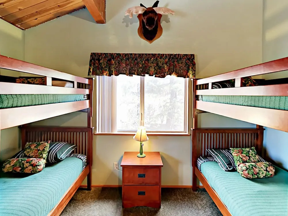 43651 Yosemite House 3 Bedrooms 2 Bathrooms Home