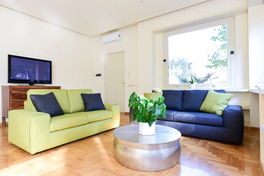 Caracalla Exclusive Property n. 2