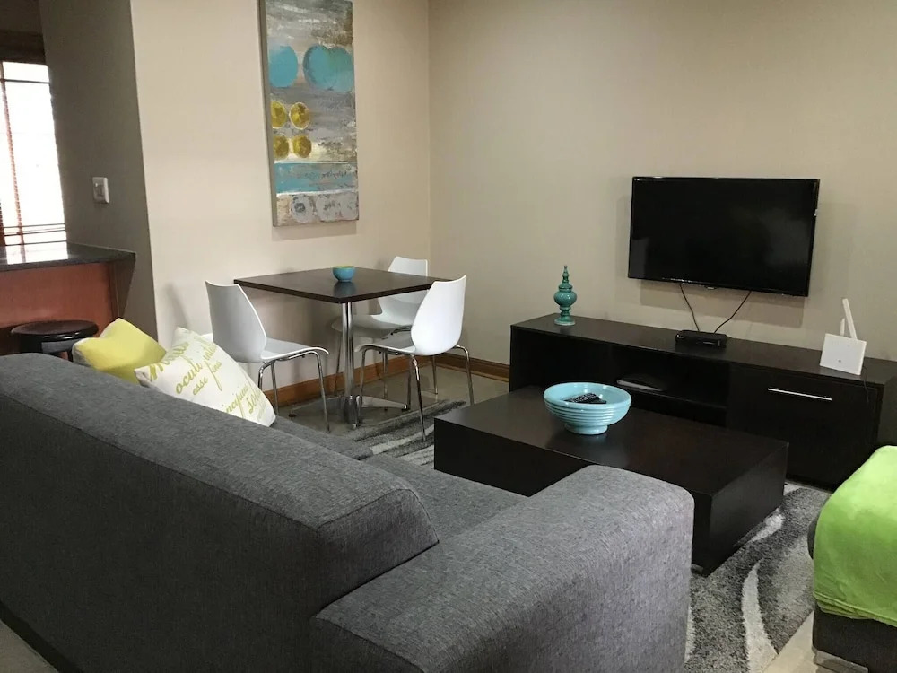 Fully Furnished Monthly Stay in Pentagon Park